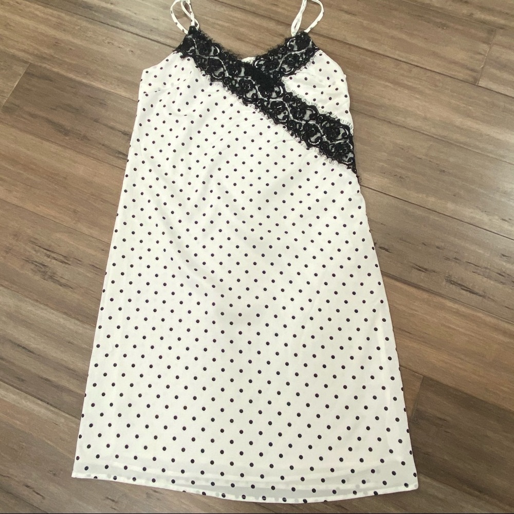 5 for $25 One one six‎ lace trim polka dot dress whit with black dot